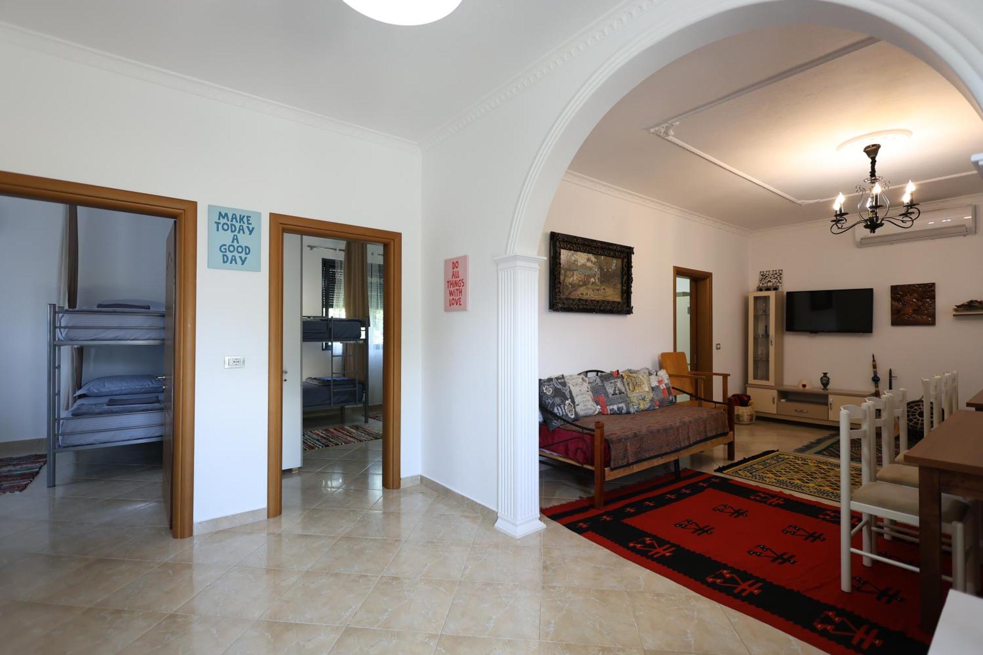 Baza Hostel - Swimming Pool Berat Exterior foto