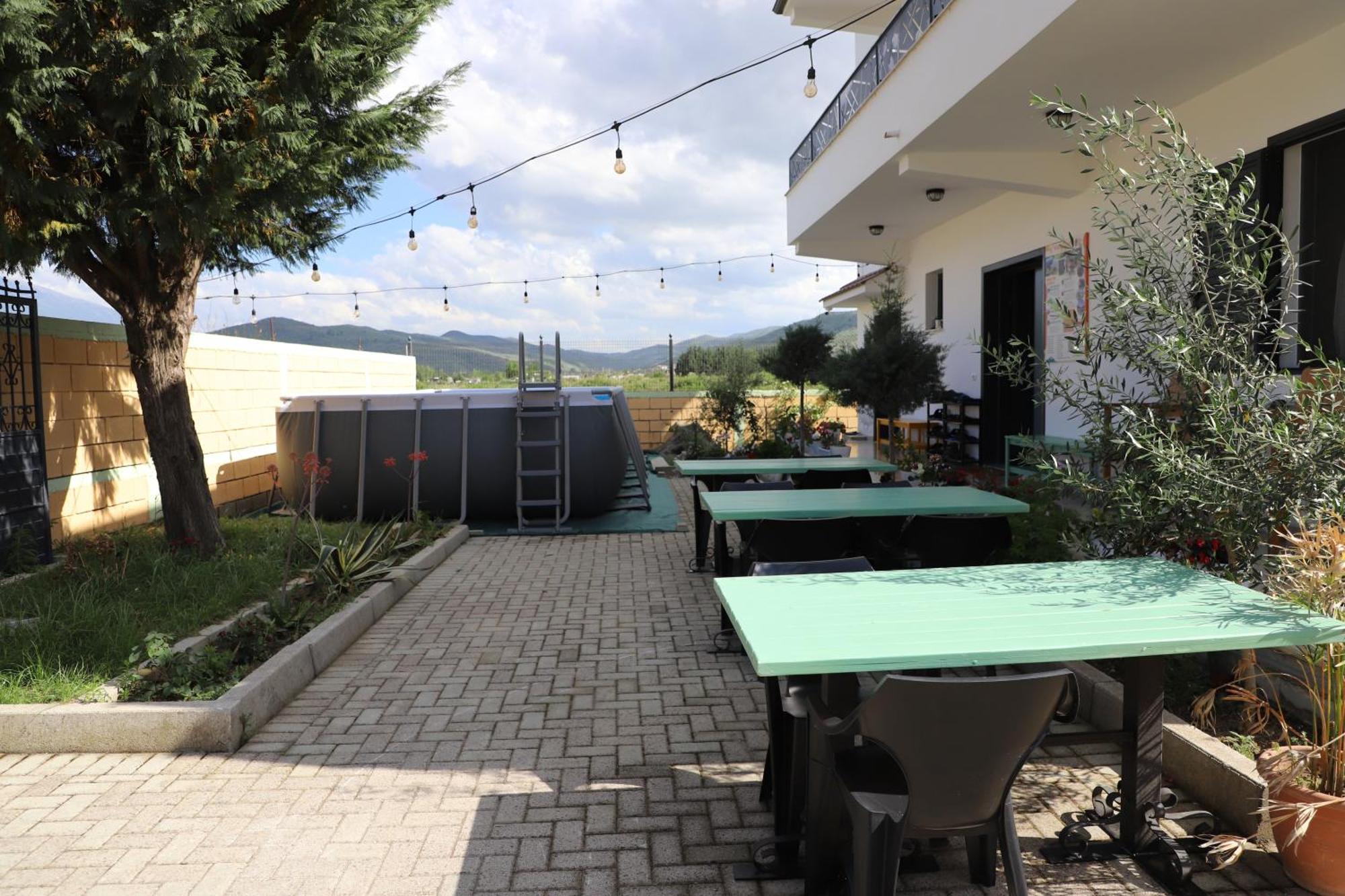 Baza Hostel - Swimming Pool Berat Exterior foto